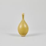 1057 1129 VASE